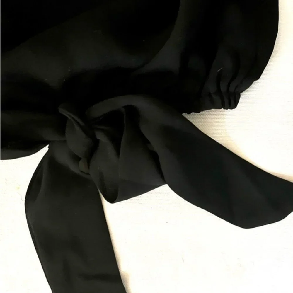 Blouse/top black chiffon /poly with tiered  3/4 arms M. Perfect condition. - Picture 3 of 5
